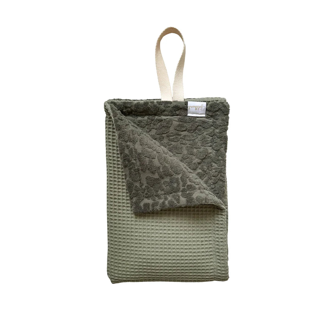 Goldhund Pfotenhandtuch paw towel Sage Leo