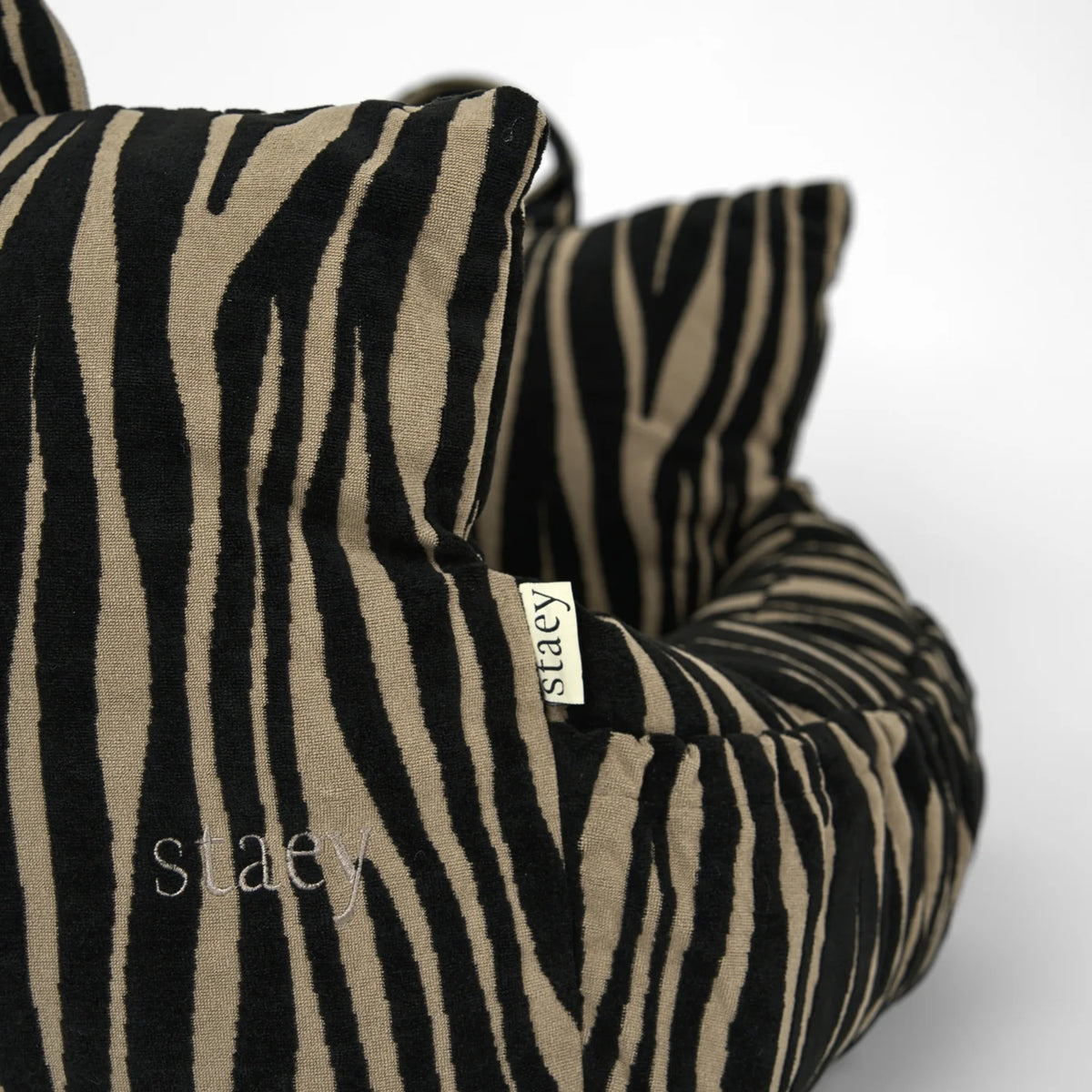 Lara 3‑in‑1‑Autositz ZEBRA 2.0 tragbare Tasche