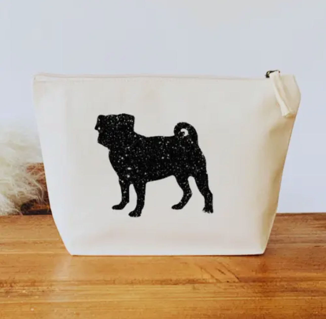 Tasche aus Bio Canvas mit MOPS Motiv schwarz