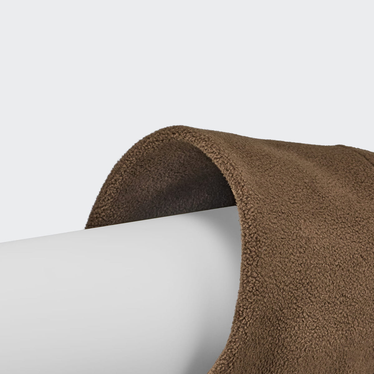 Cloud7 Hundepullover Soft Fleece Derby 2.0 Coffee Halsöffnung