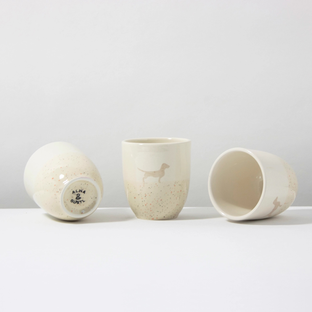 Dekobild 300 ml Becher Dackel Sand - Alma & Gustl