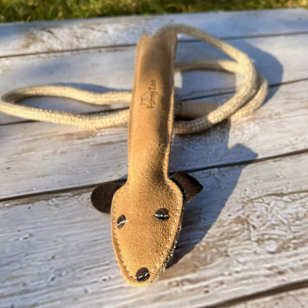 Dekobild Hundespielzeug Zergel Maus mit Seil und Griff aus Wildleder - FunnyZoo