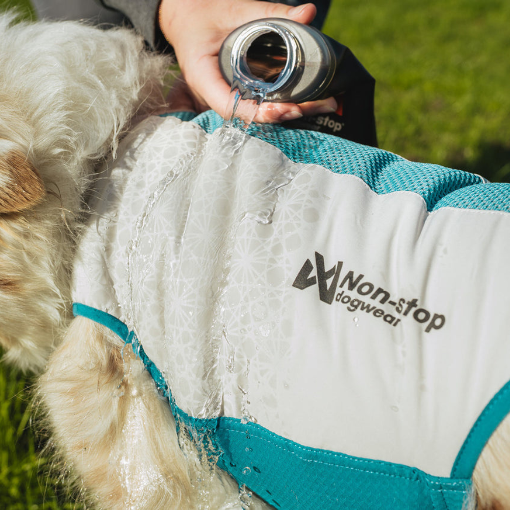 Prozess Wasser auf Kühlweste Cooling pull-on vest - non-stop dogwear®
