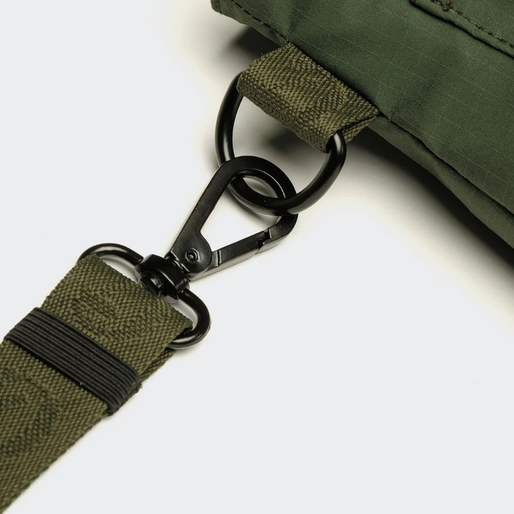 Schultergurt Cloud7 AKTIV Leckerlibeutel Olive