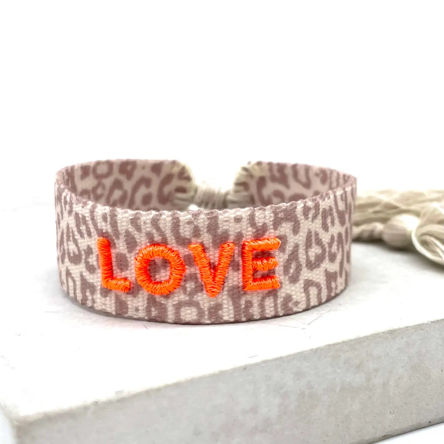 Statement Armband LOVE Leo - LOVIN'DOG