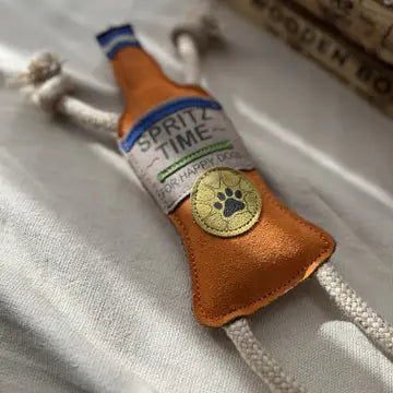 Hundespielzeug Spritz Time aus Wildleder