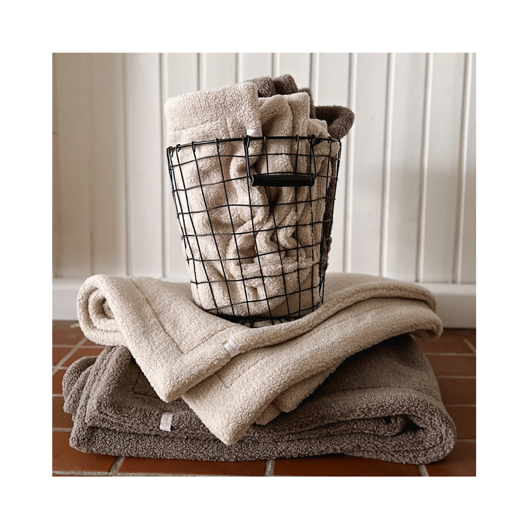 Moodbild Hundedecke TEDDY Beige & Taupe - Goldhund