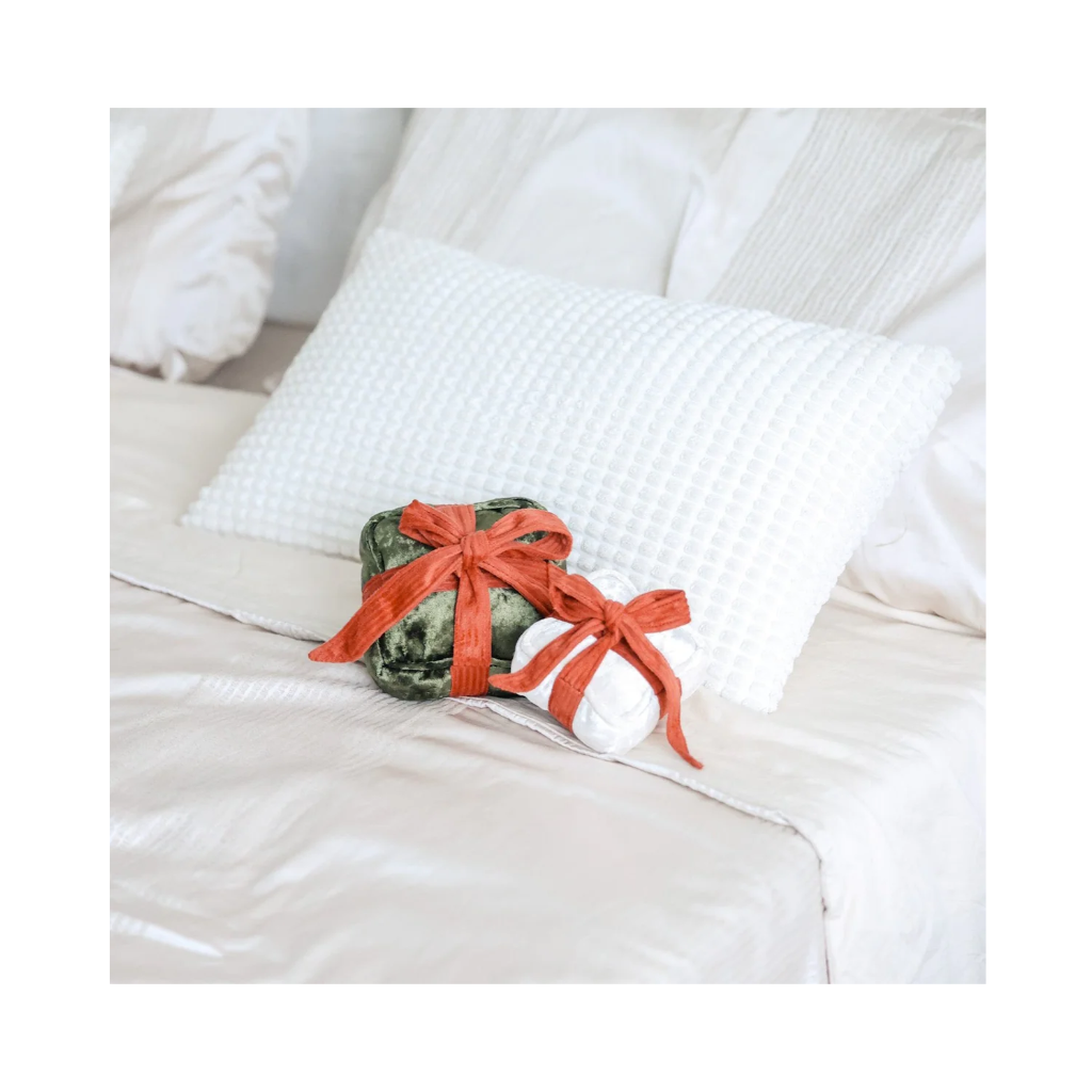 Hundespielzeug HOLIDAY BOX Pine & Snow - Lambwolf Collective