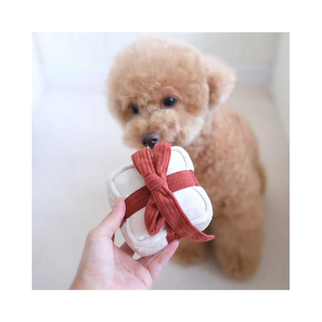 Wlpe mit Hundespielzeug HOLIDAY BOX Snow - Lambwolf Collective