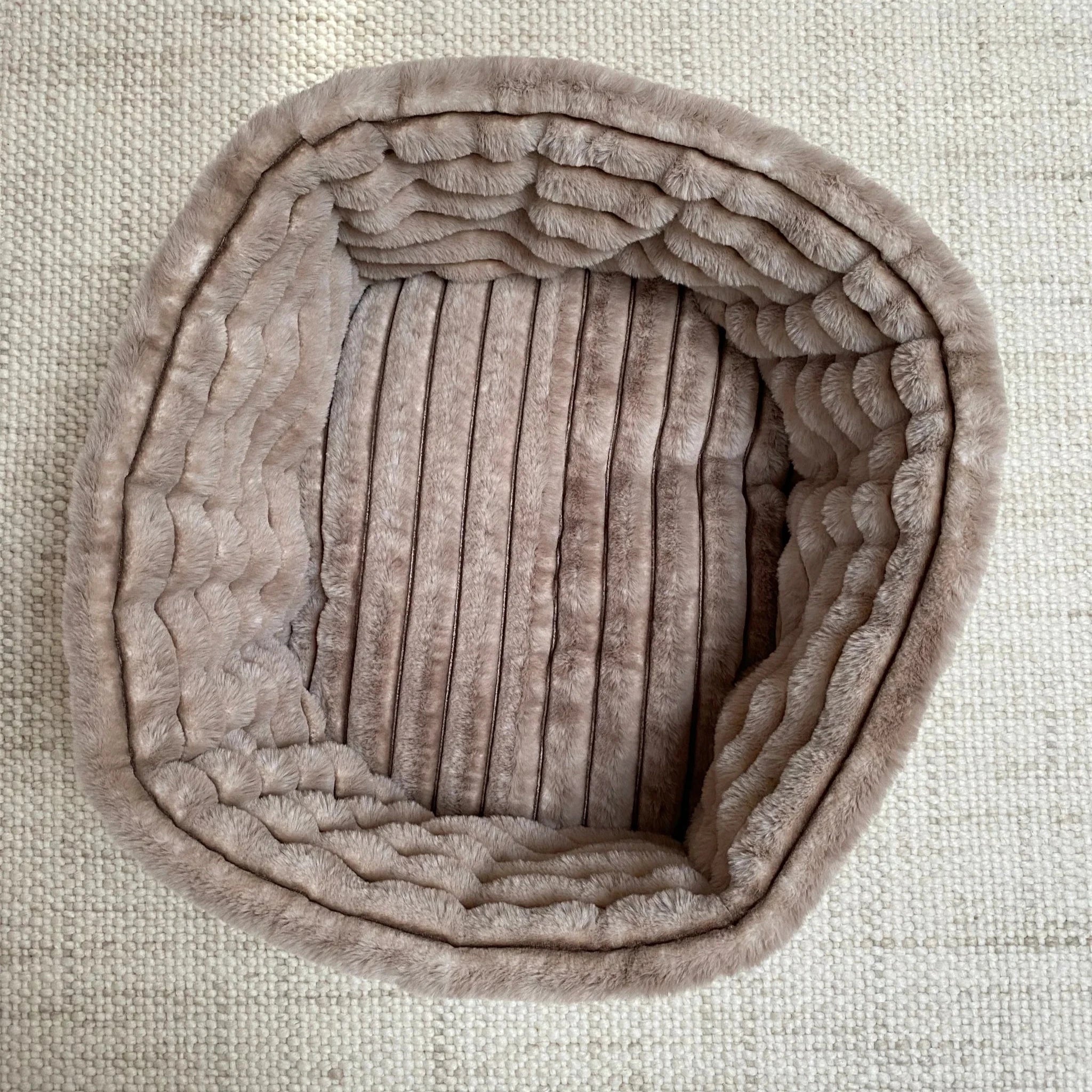 Hundebett Kuschelnest mit Kunstfell