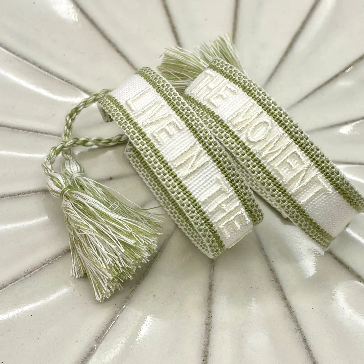 Dekobild Statement Armband LIVE IN THE MOMENT - LOVIN'DOG