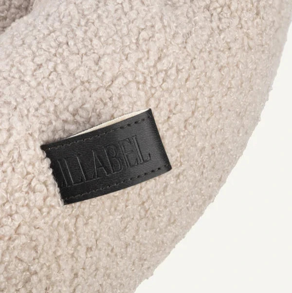 Hundebett NEST aus Bouclé in Oak Milk