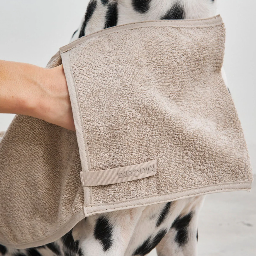EIngrifftasche MiaCara Mano Trockenhandtuch mit Eingriff Greige