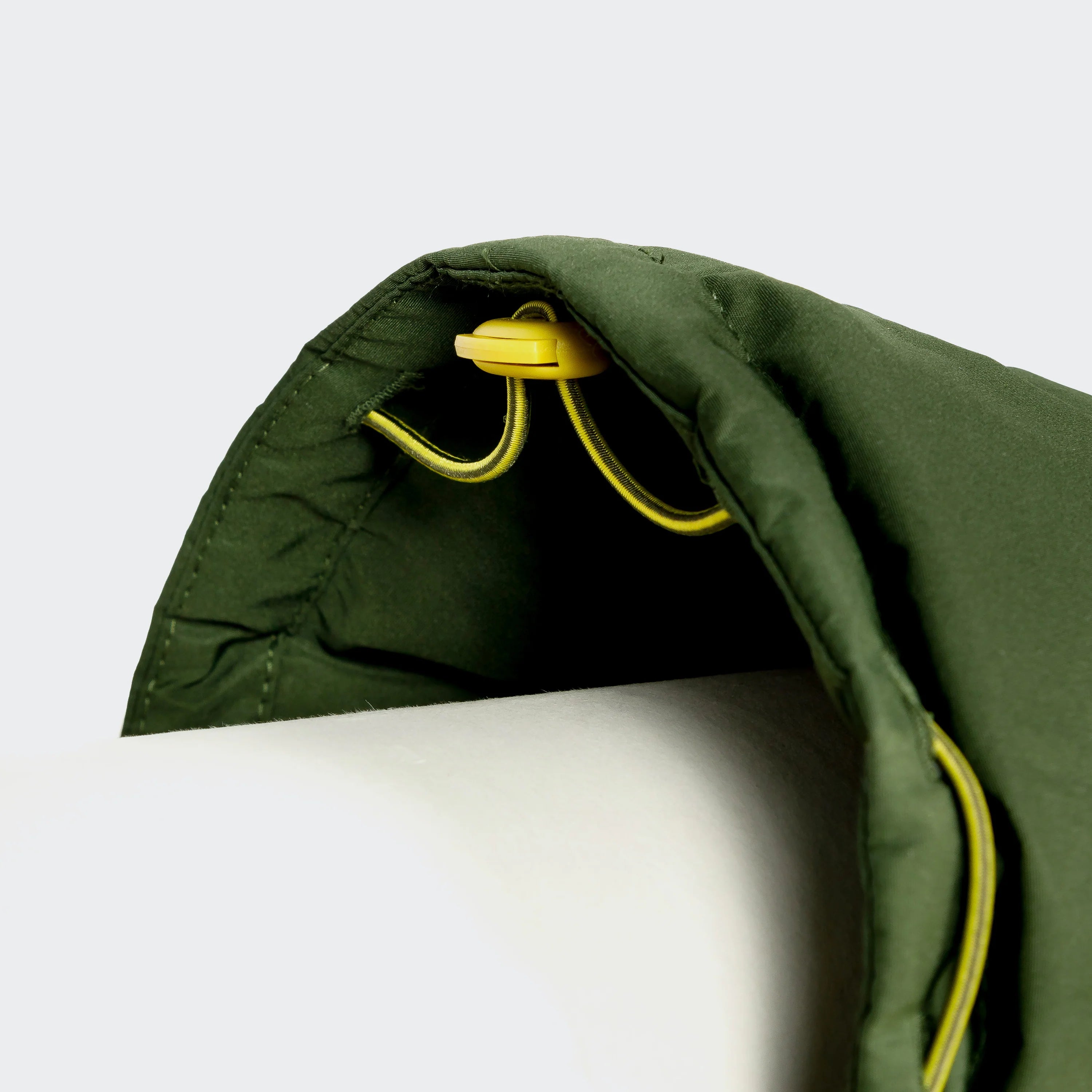 Gummizug verstellbar Cloud7 Hundemantel Winter ALASKA PRO Olive 2024