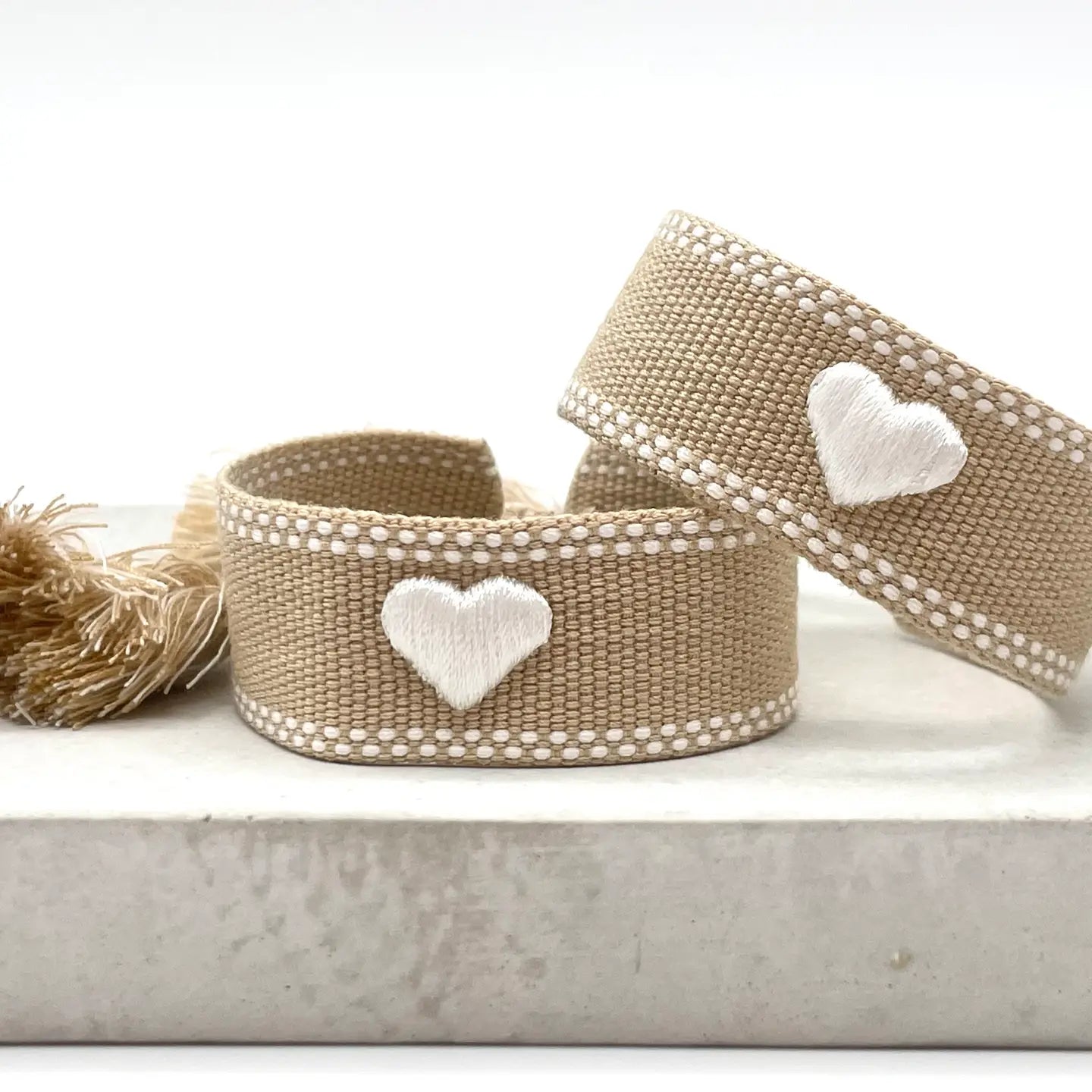 Dekobild Statement Armband ONE HEART Beige - LOVIN'DOG