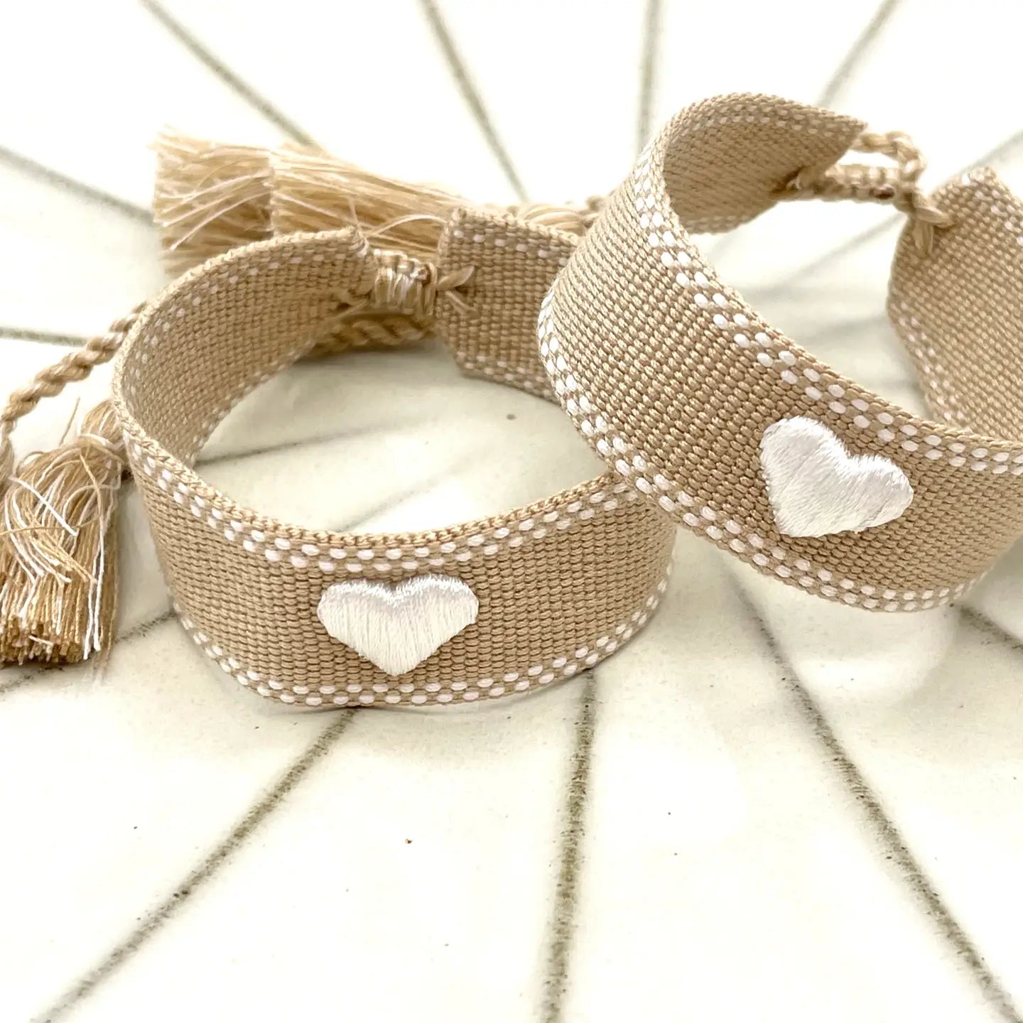Dekobild 2 Statement Armband ONE HEART Beige - LOVIN'DOG