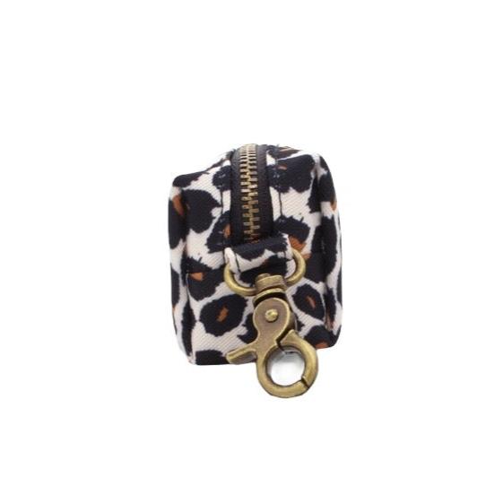 Seitenansicht Kotbeutelspender Leo - Studio Proud