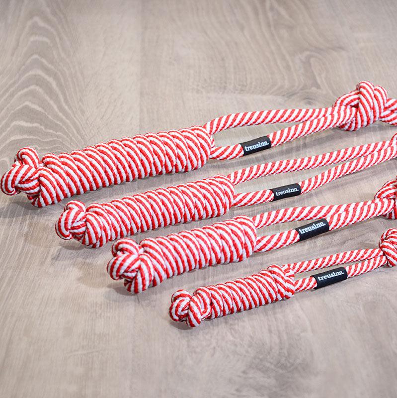 Größenvergleich Hunde-Tau-Spielzeug SPIELY Rot-Weiß X-MAS Edition - treusinn.