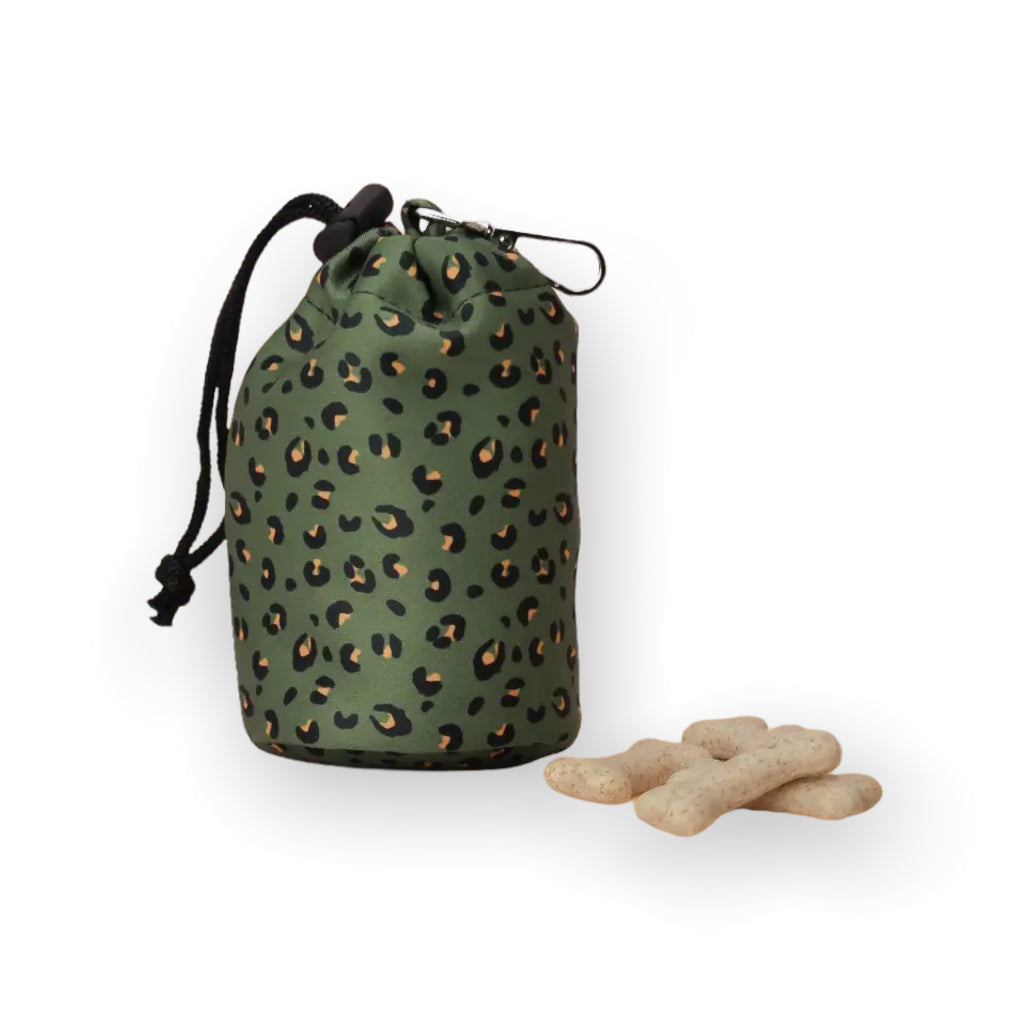 Leckerlibeutel mit Kordelzug khaki Leopard - Cocopup London