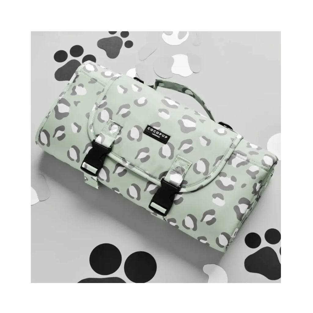 Travelmatte SAGE LEOPARD für Unterwegs - Cocopup London