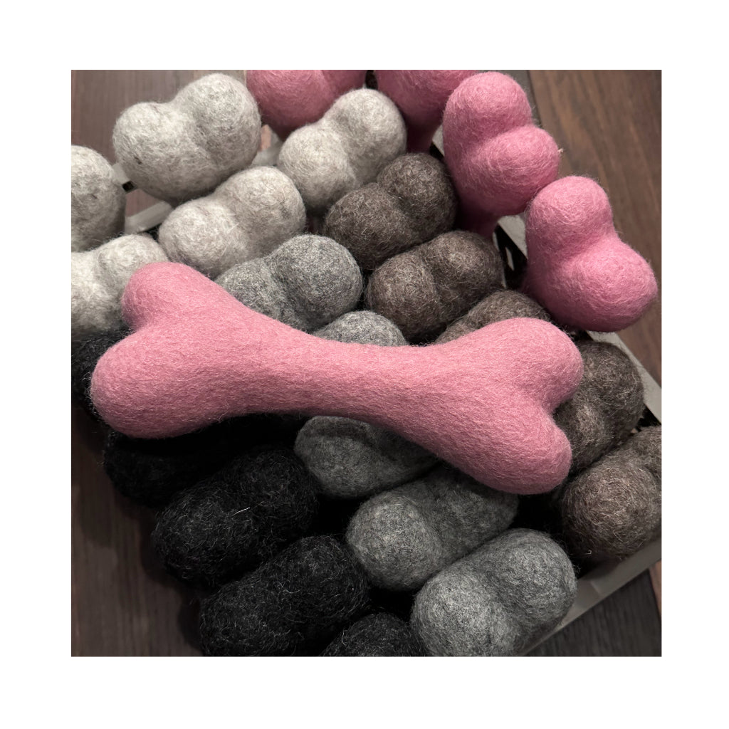 Knochen aus 100% Wollfilz PINK-BERRY