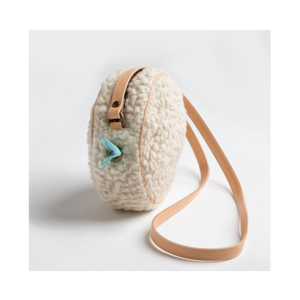 Kotbeutel Gassitasche MINI MARGARET round Bouclé Bag White - 2.8 designs for dogs