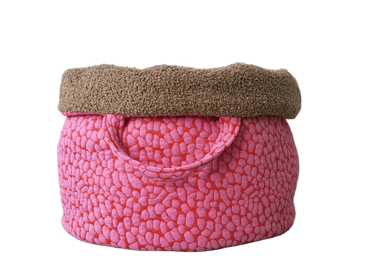 Lumiies The Studio Nest  mobiles Hundebett & Schlafsack in Pink Lava