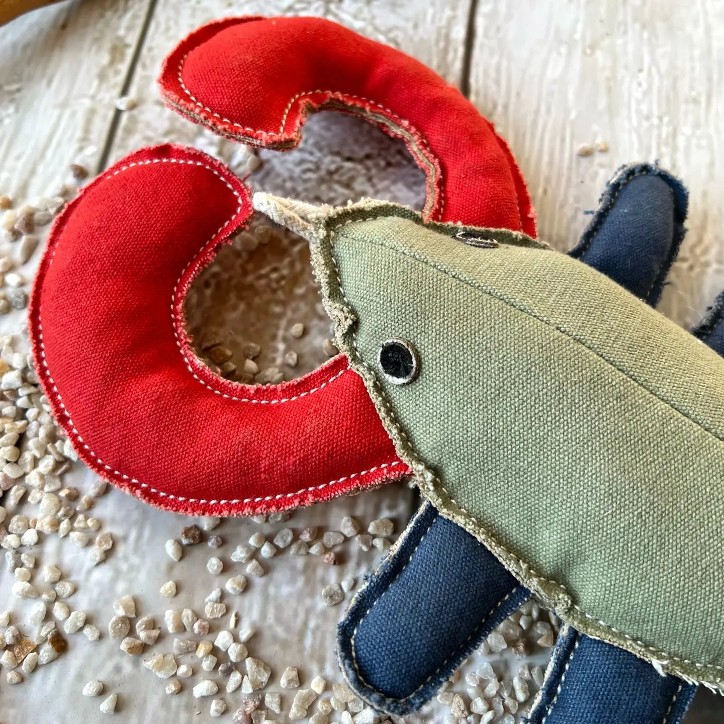Hundespielzeug Hummer aus robustem Baumwoll-Canvas mit Kokosfaser