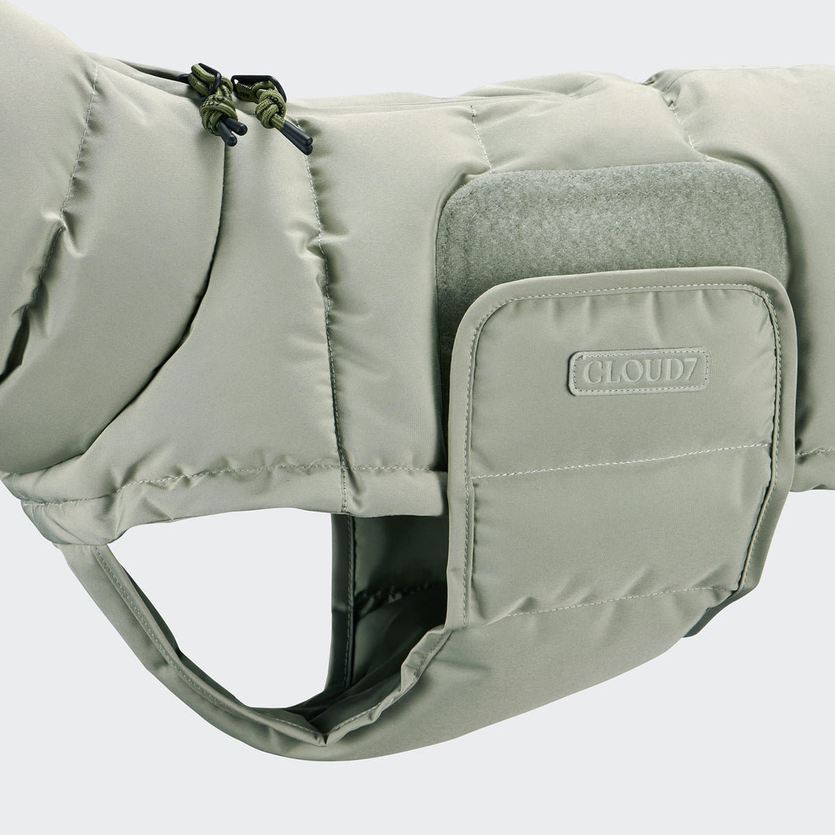 Cloud7 Hundemantel Winter ALASKA Dackel Dusty Mint Bauchschutz mit Klettverschluss