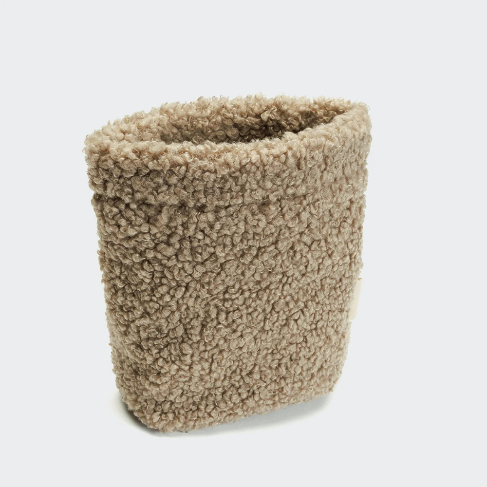 Cloud7 Leckerlibeutel Plush Beige geöffnet