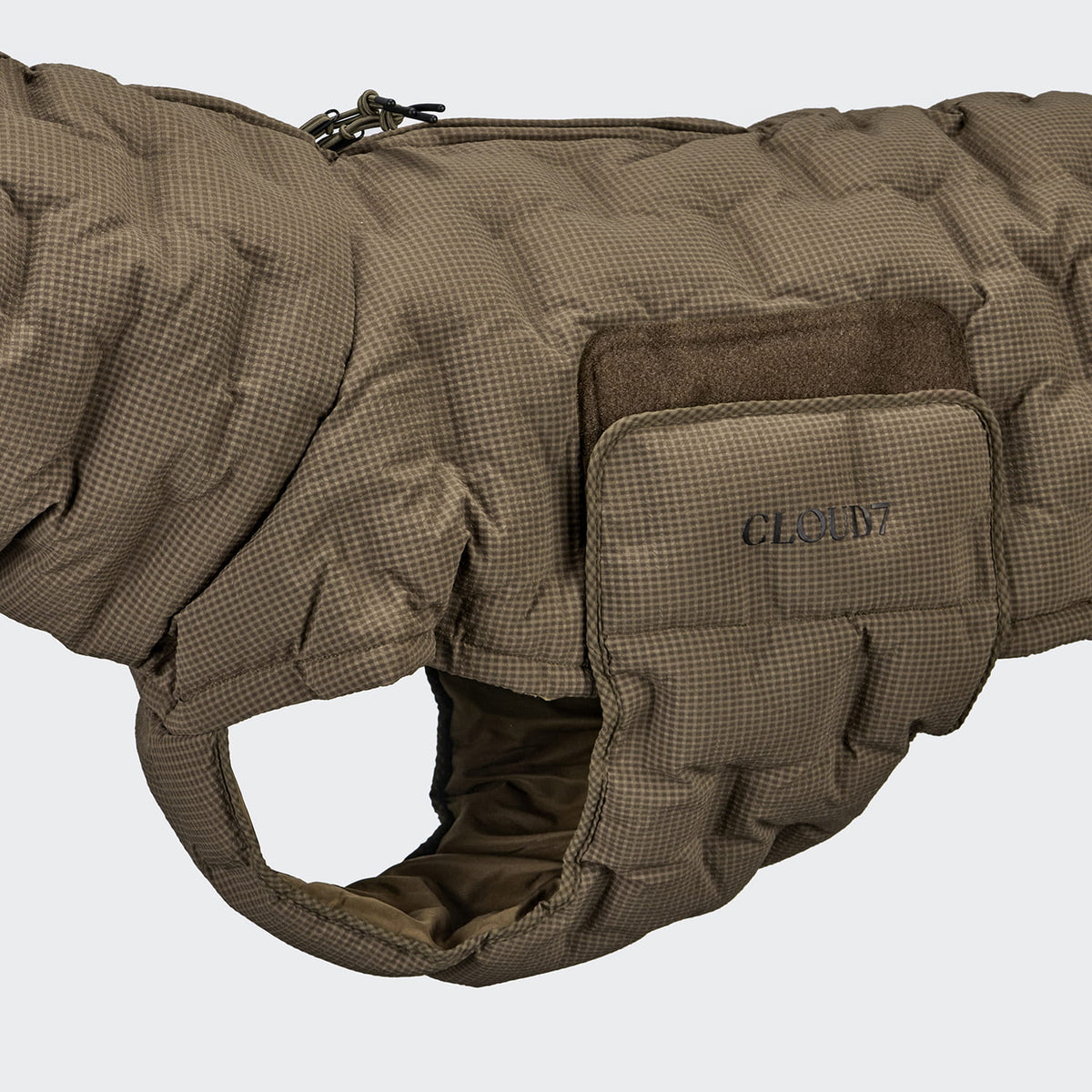 Cloud7 Hundemantel Winter ALASKA Seersucker Coffee Bauchschutz mit Klettverschluss