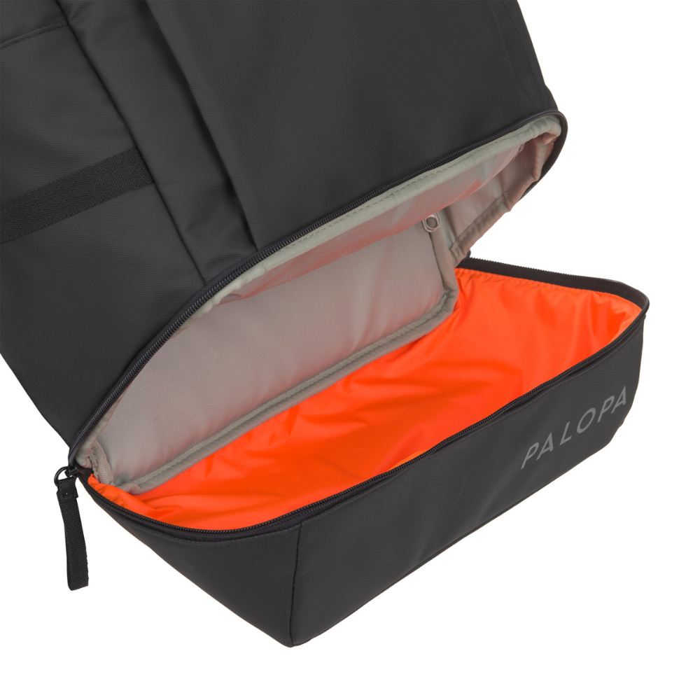 Fach Unterseite PALOPA Rolltop Backpack Rucksack YOSKA Black
