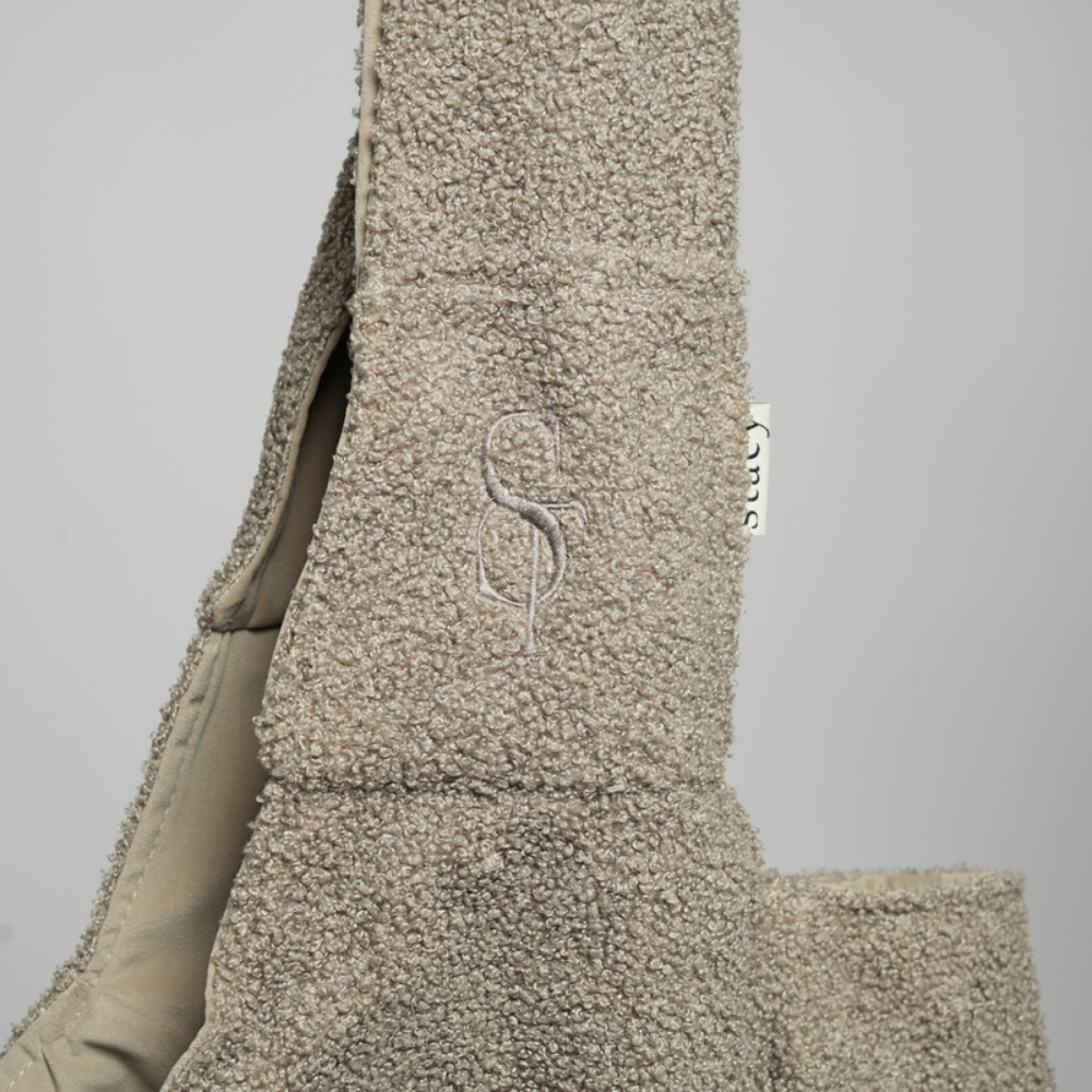Fach zum Aufbewahren an Ava Hundetragetasche Teddy Beige - staey