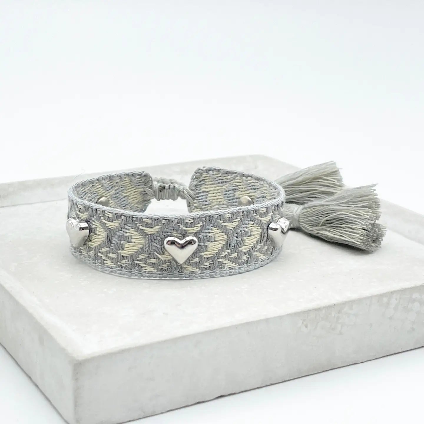 Statement Armband HERATS mit Nieten in Silber - LOVIN'DOG