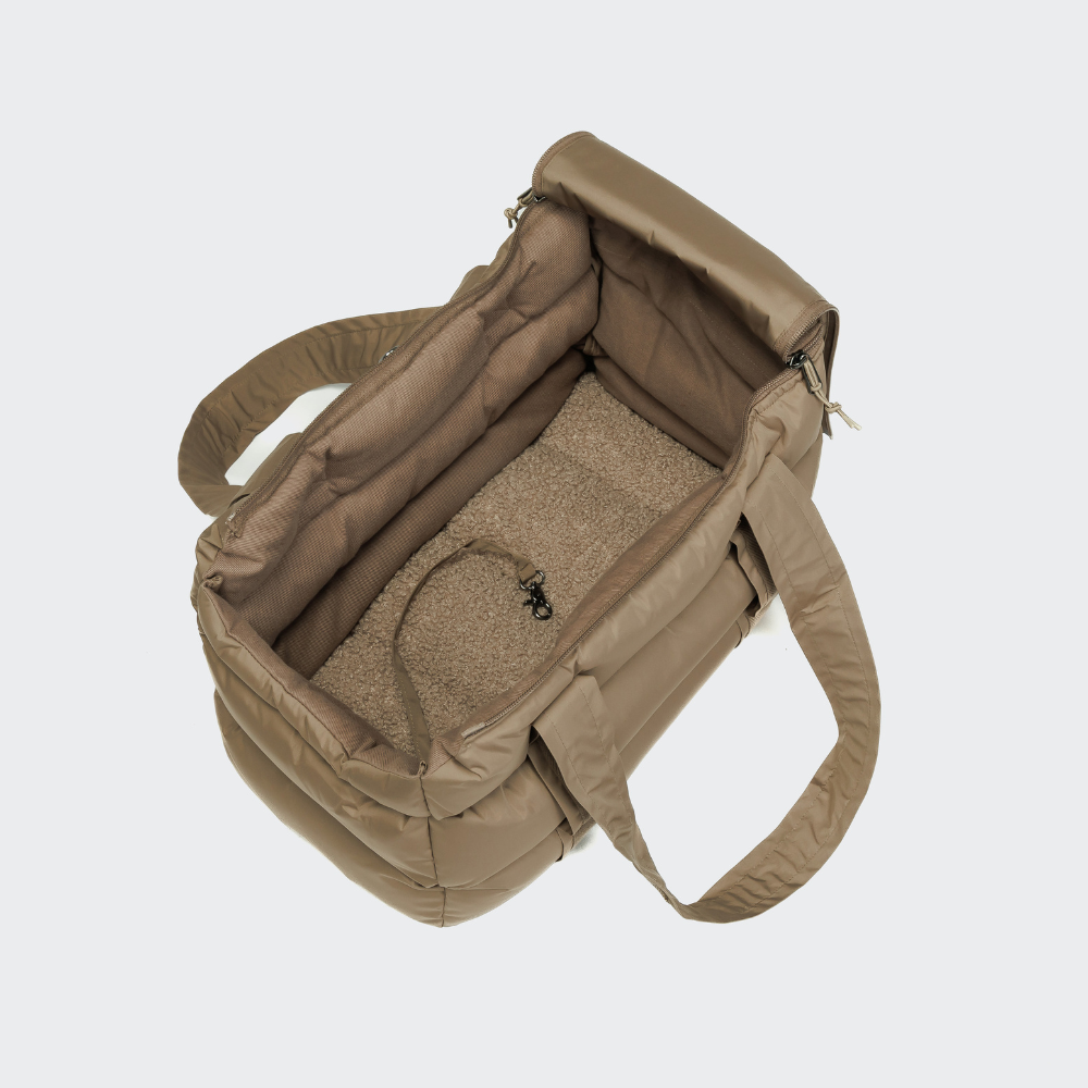 Innenansicht Cloud7 Hundetasche Montreal Sandy Brown Minileine mit Karabiner