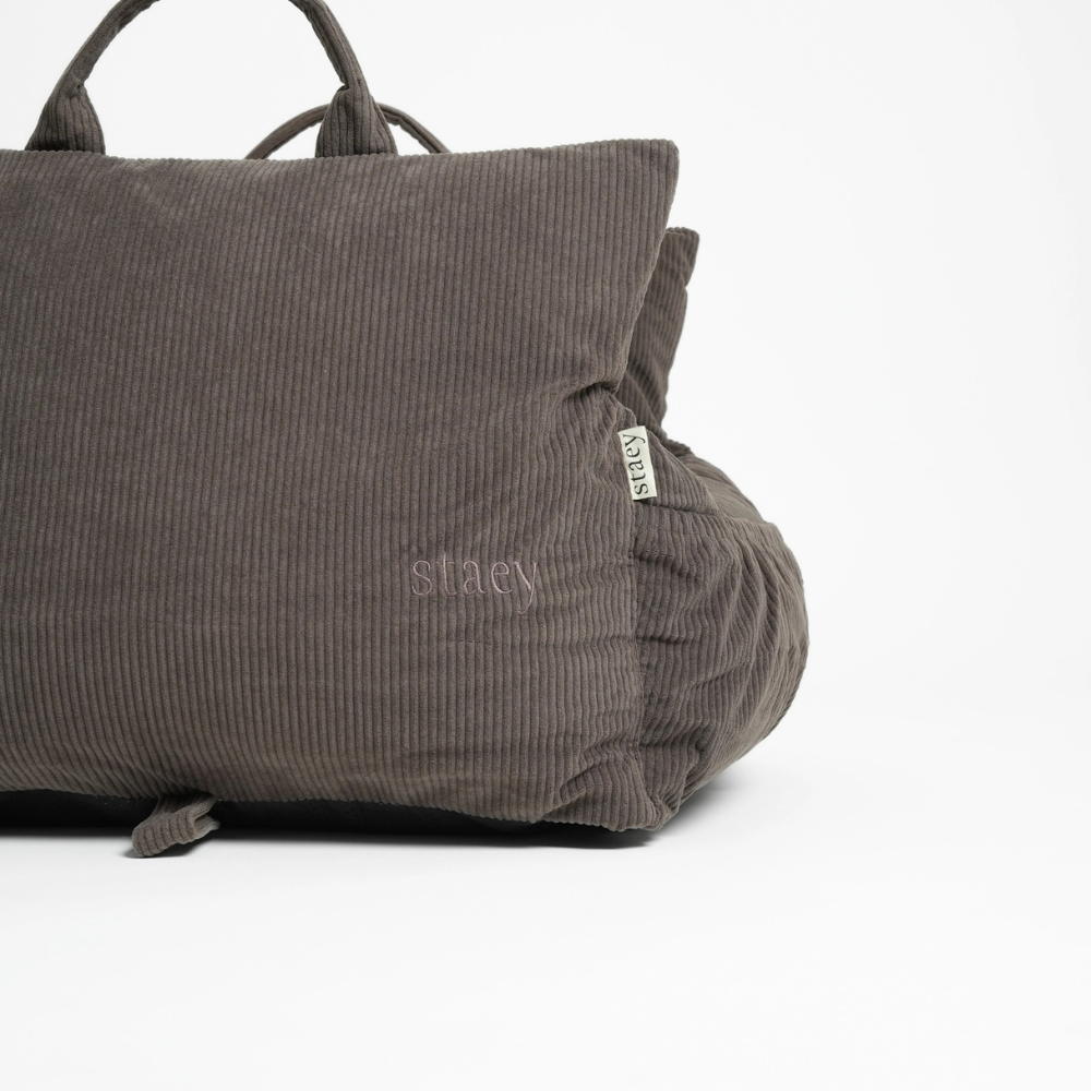Logo Lara 3‑in‑1‑Autositz Corduroy 2.0 tragbare Tasche - staey