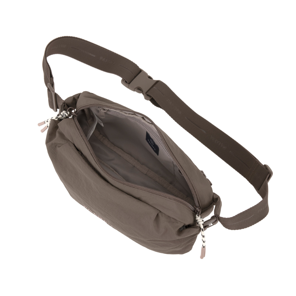 PALOPA Bum Bag NERKI Crinkled Chocolate Innenaufteilung