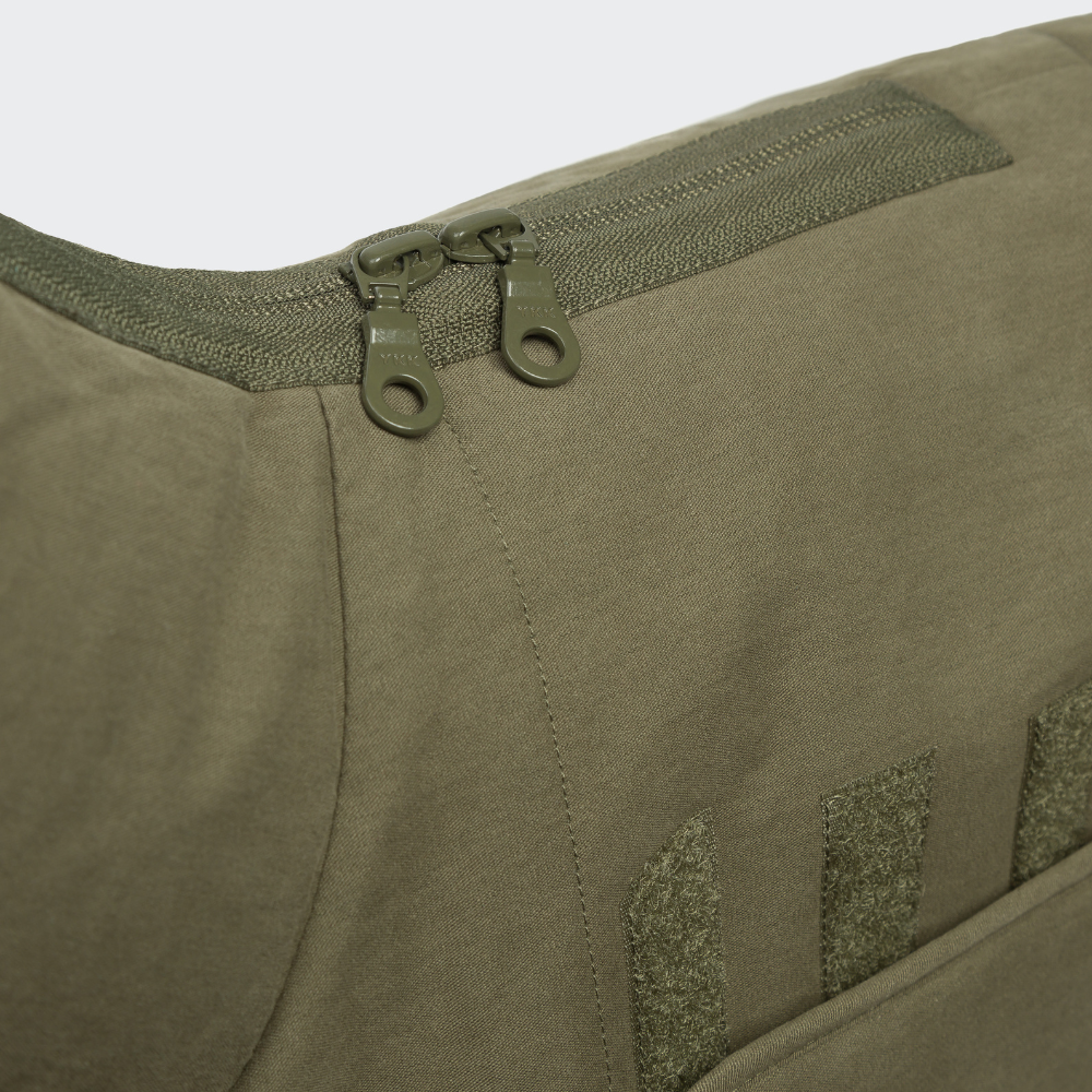 Reißverschluss Leinenöffnung Cloud7 Hundemantel Winter YUKON Teddy Khaki