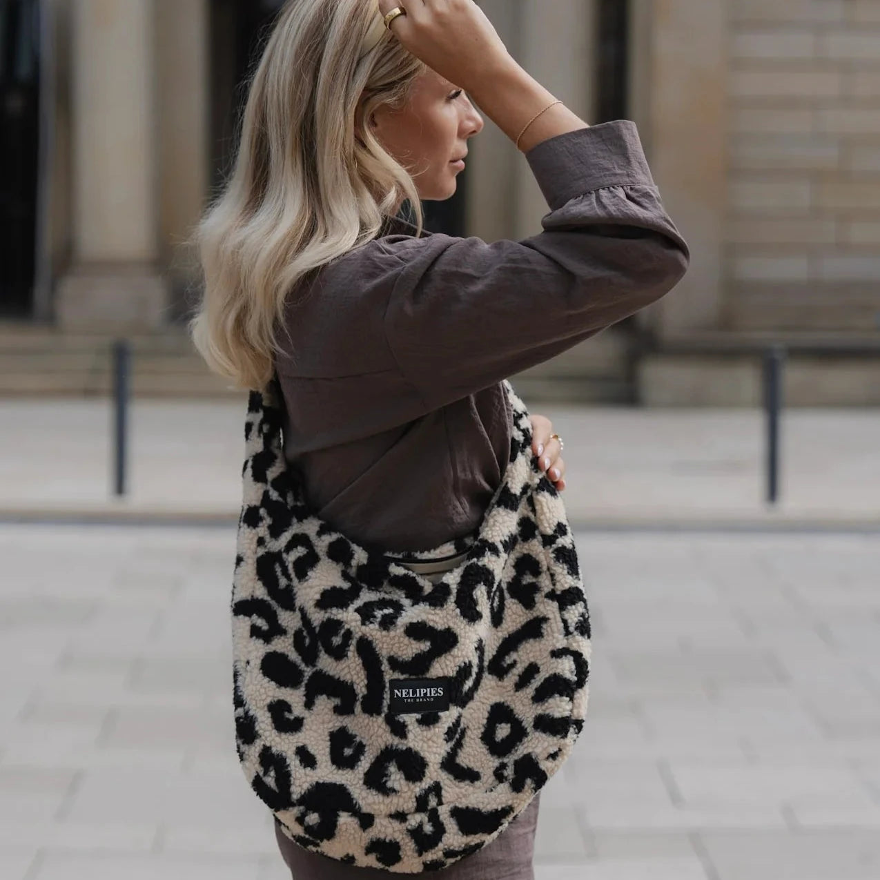 Tragebild 3 limited Teddy LEO Bag - Nelipies