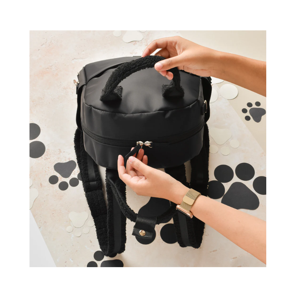 Rucksack BLACK von oben mit Teddy Details- COCOPUP London